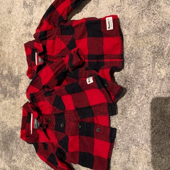 0-3M EUC Roots Flannel shirt - Picture 5 of 5